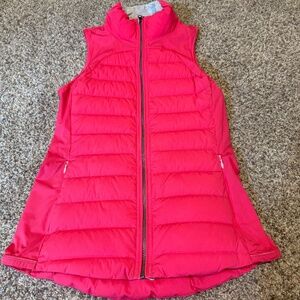 Lululemon Fluffed Up Vest Boom Juice (Hot Pink)